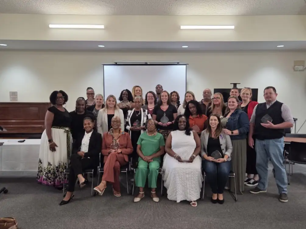 የመልሶ ማግኛ አገልግሎቶች ቡድን ፎቶ